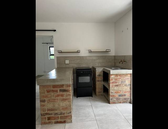 1 BEDROOM PROPERTY TO RENT IN LYNNWOOD MANOR